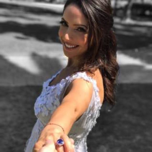 Meet your Posher, Lisa - Picture 1 of 1